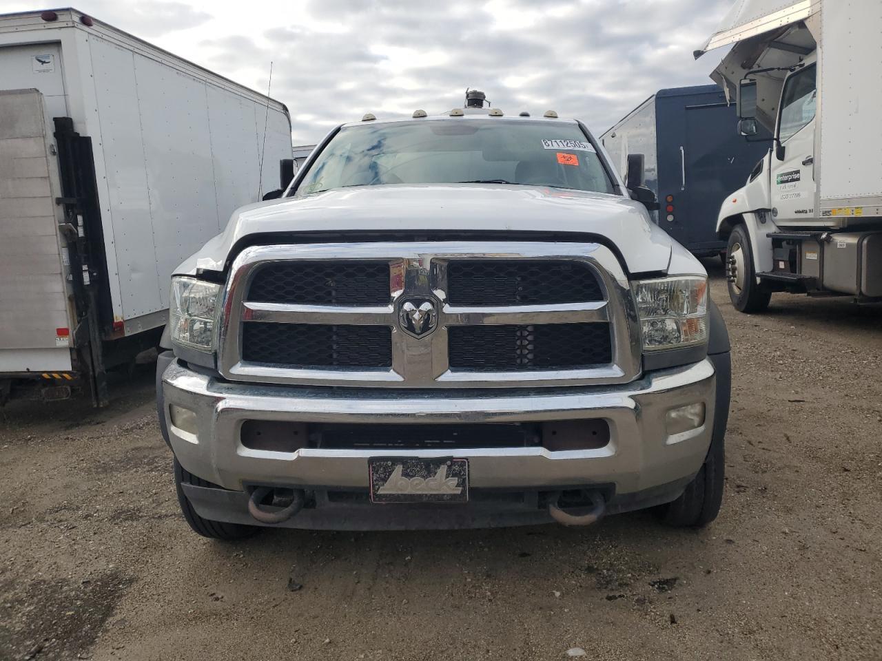 2017 Ram 5500 - Image 5