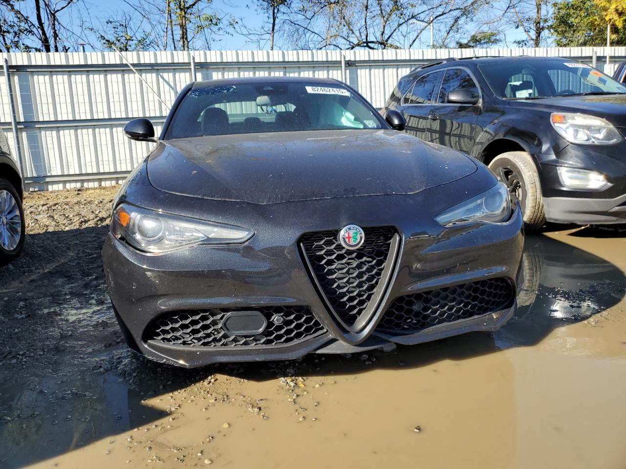 2022 Alfa Romeo Giulia - Image 5