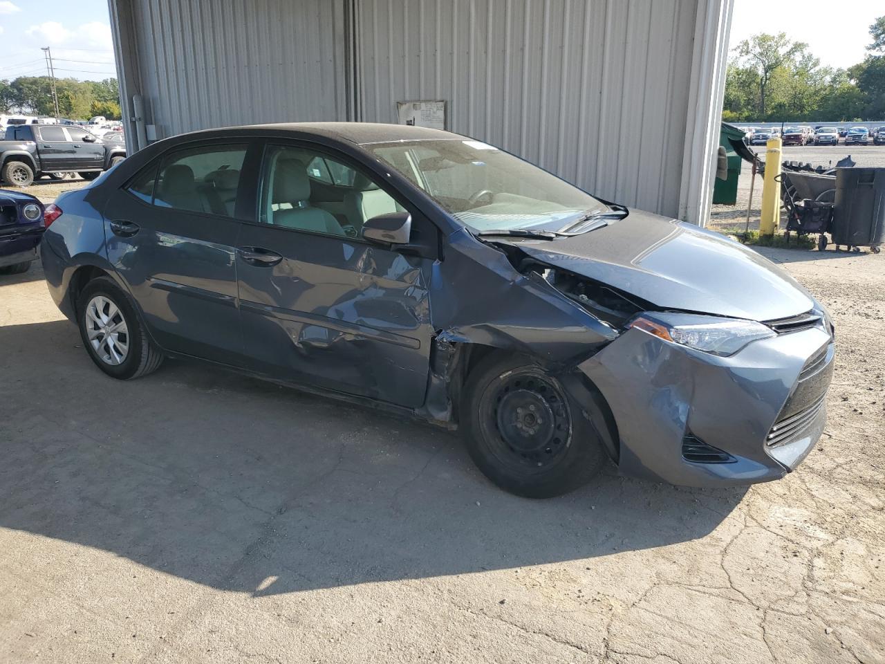 2017 Toyota Corolla Le Eco - Фото 4