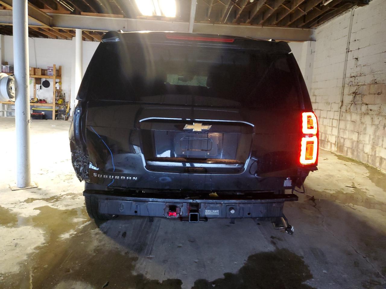 2015 Chevrolet Suburban K1500 Ltz - Image 6