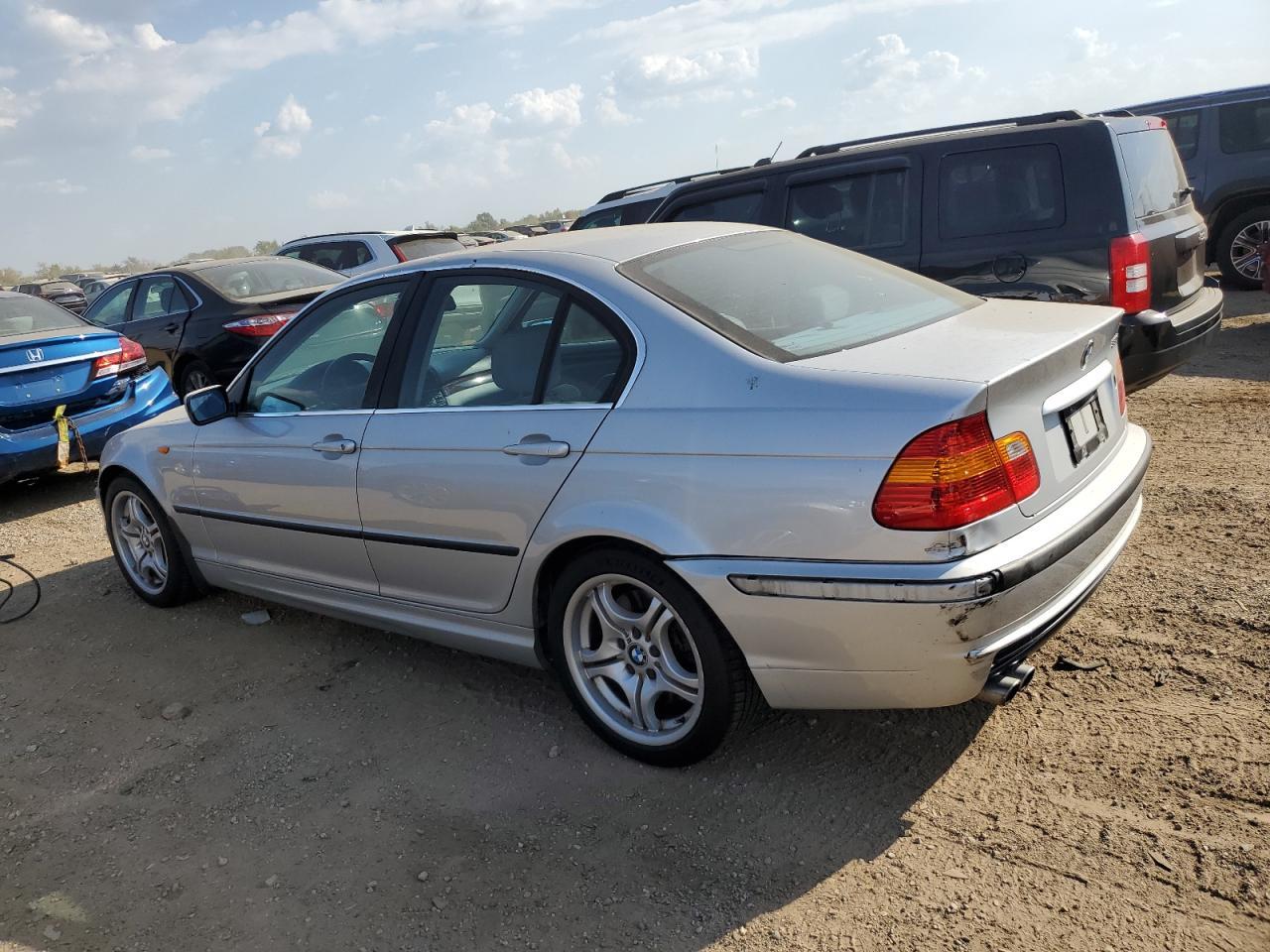 2002 BMW 330 I - Image 2