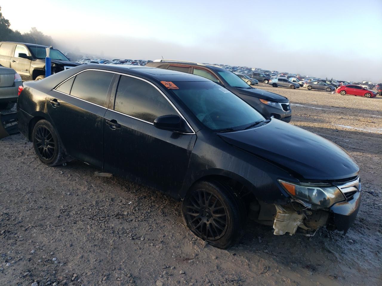 2014 Toyota Camry L - Фото 4