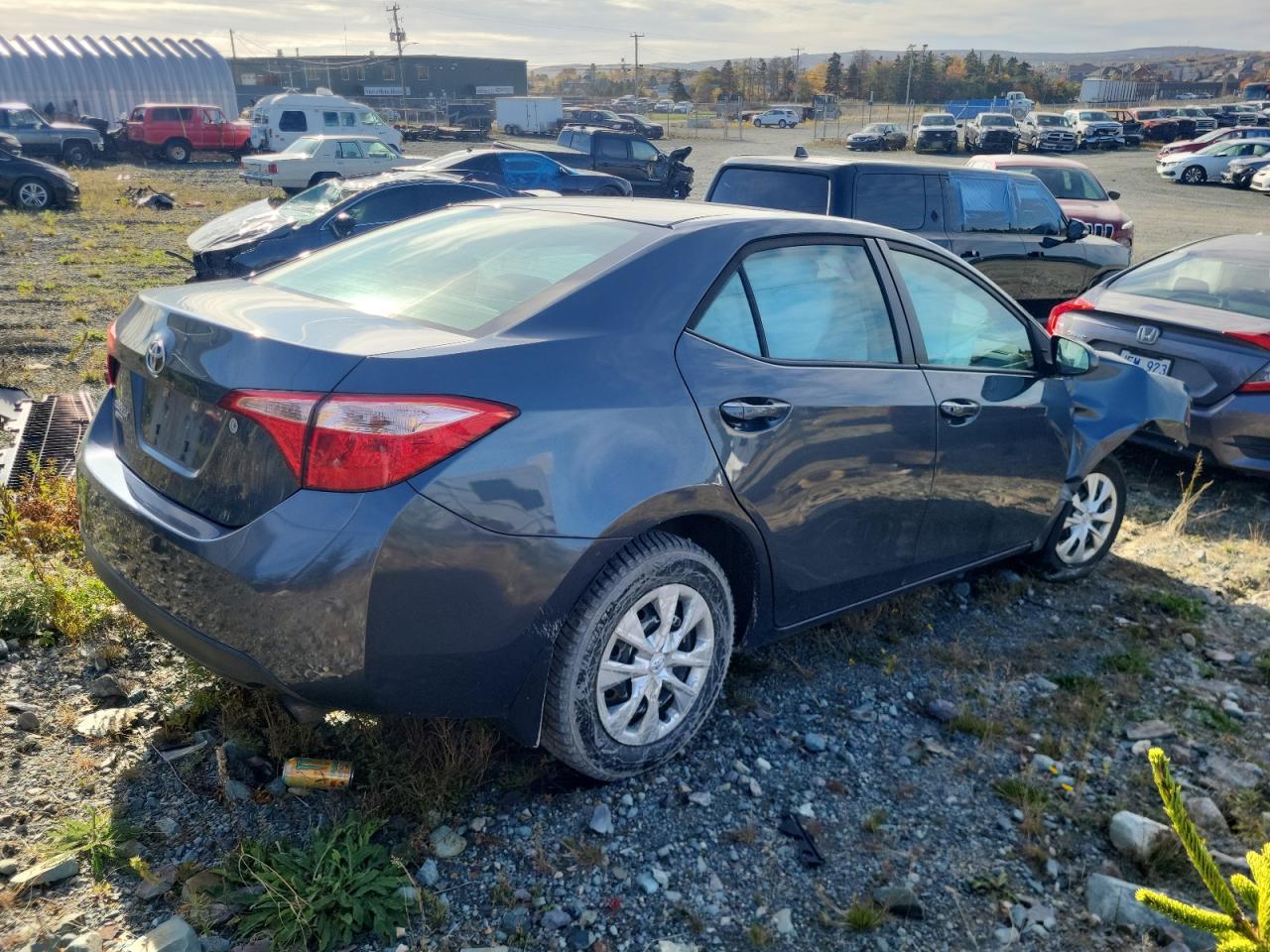 2017 Toyota Corolla L - Фото 3