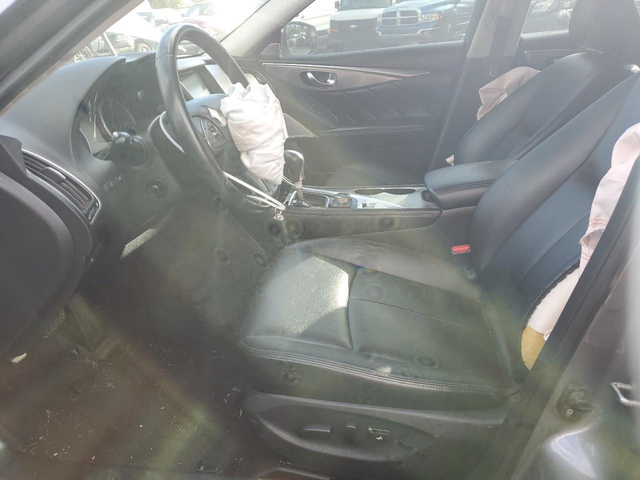 2017 Infiniti Q50 Premium - Image 7