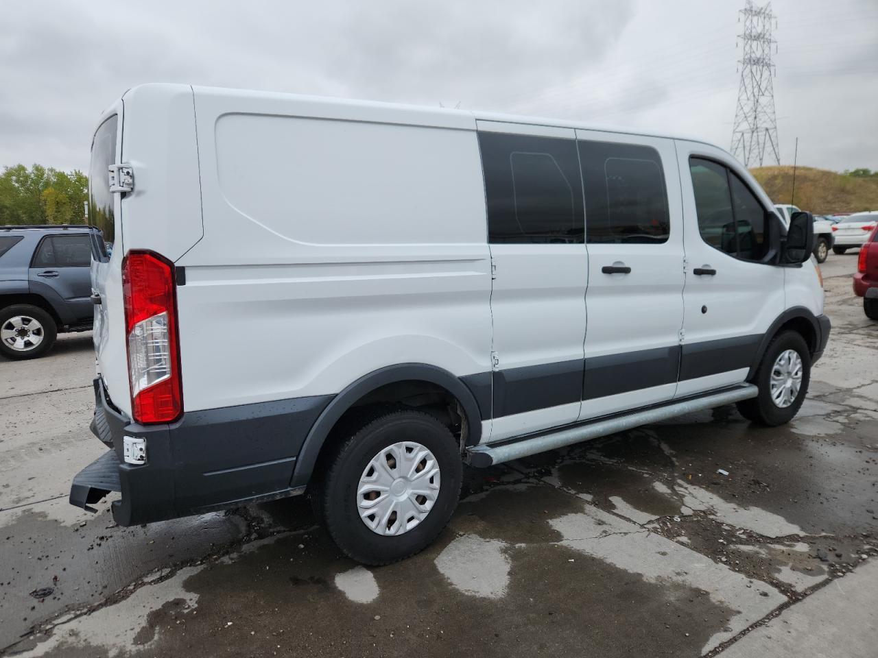 2016 Ford Transit Cargo Van T- - Фото 3