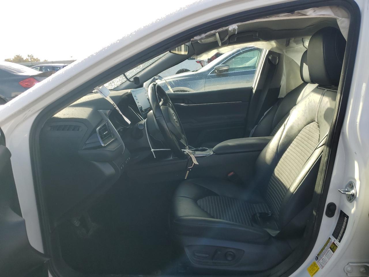 2021 Toyota Camry Se - Image 7