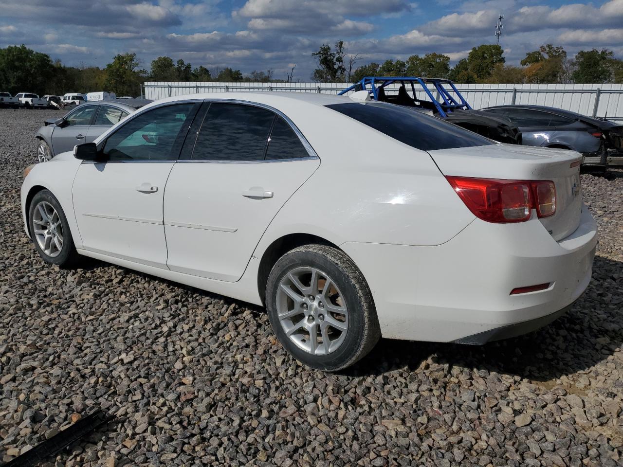 2014 Chevrolet Malibu 1Lt - Фото 2