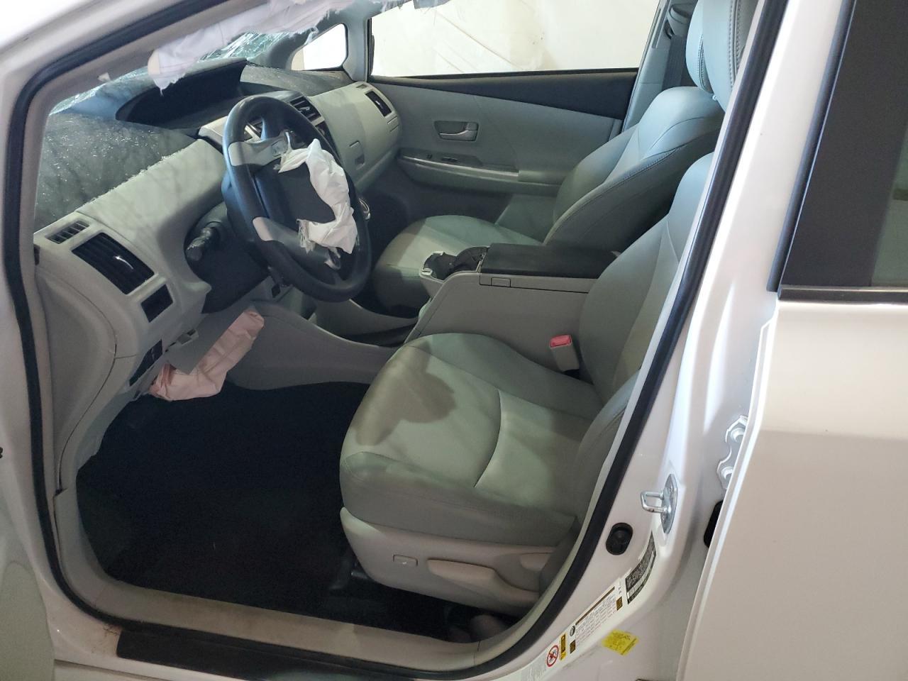 2012 Toyota Prius V - Фото 7