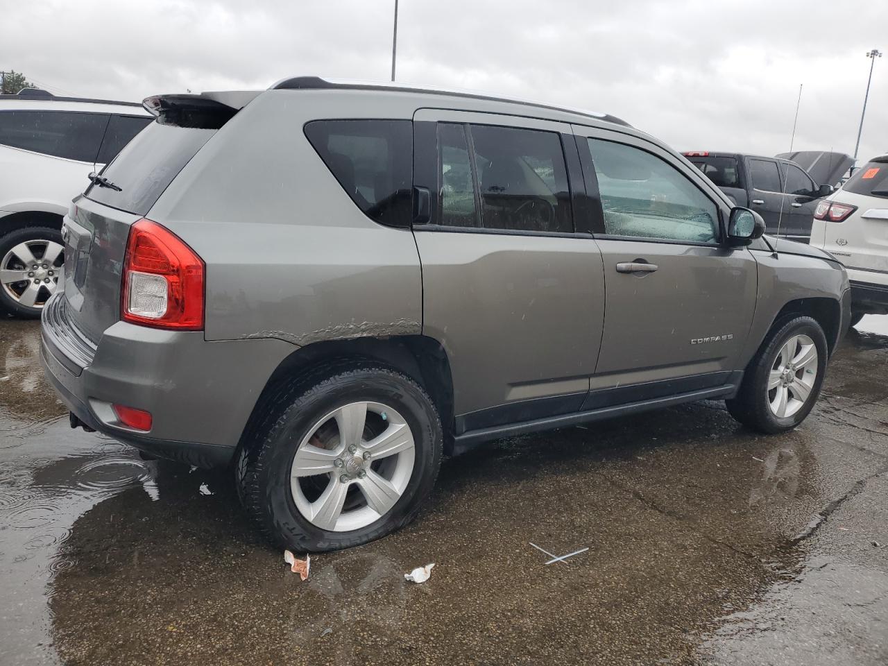 2012 Jeep Compass Sport - Фото 3