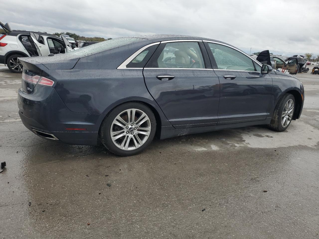 2013 Lincoln Mkz - Image 3