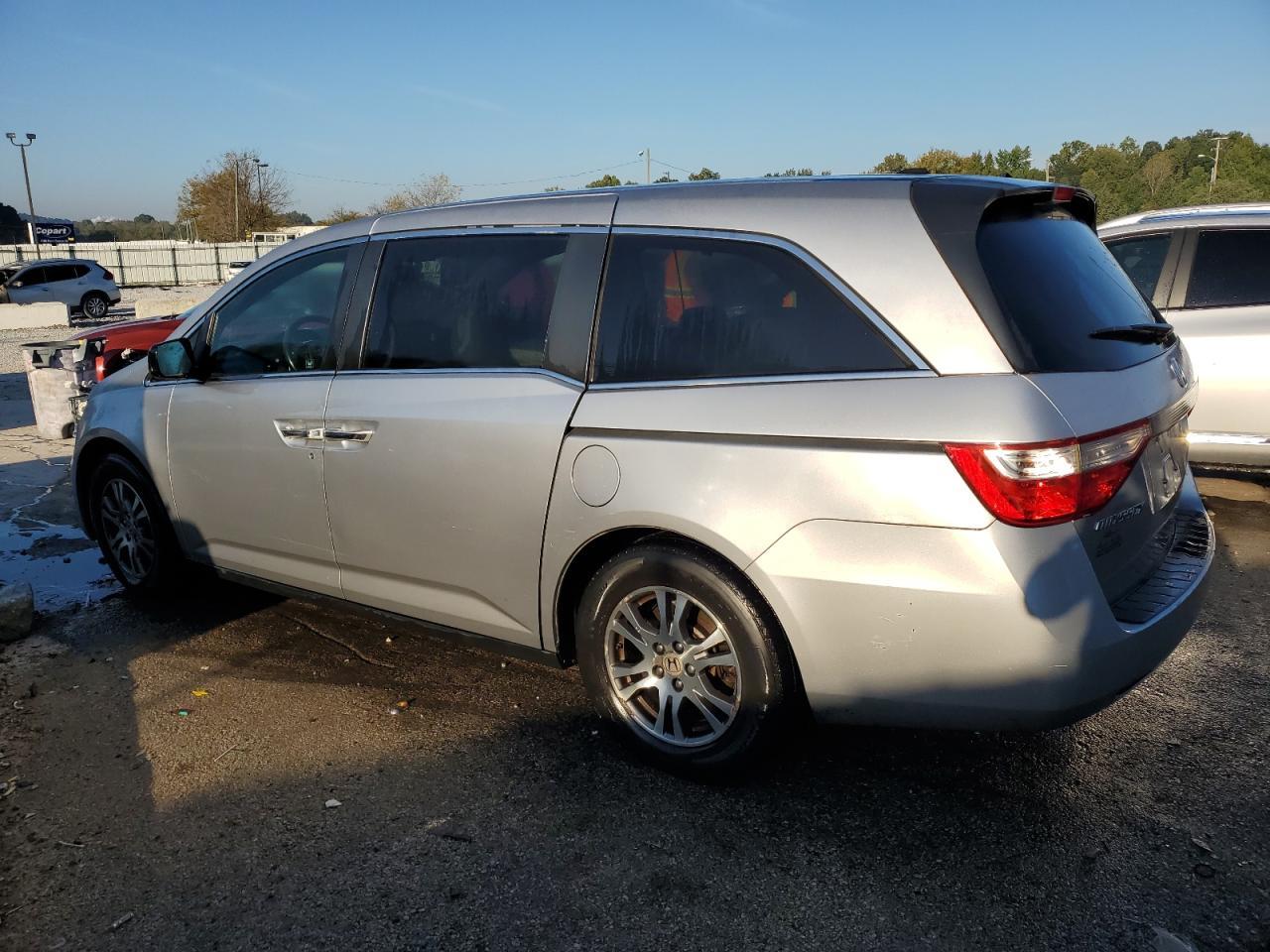 2012 Honda Odyssey Exl - Фото 2