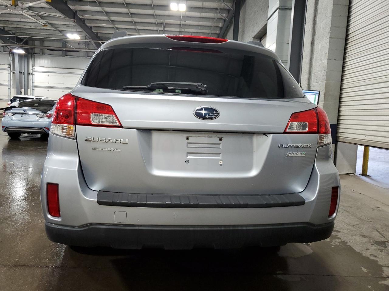 2012 Subaru Outback 2.5I Limited - Фото 6