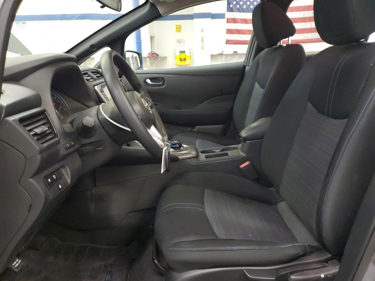 2023 Nissan Leaf S - Фото 7