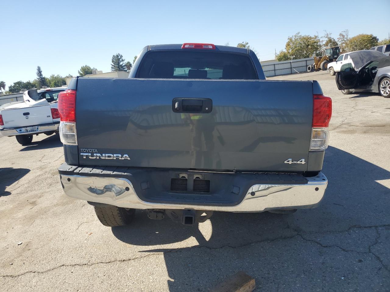 2010 Toyota Tundra Crewmax Limited - Image 6