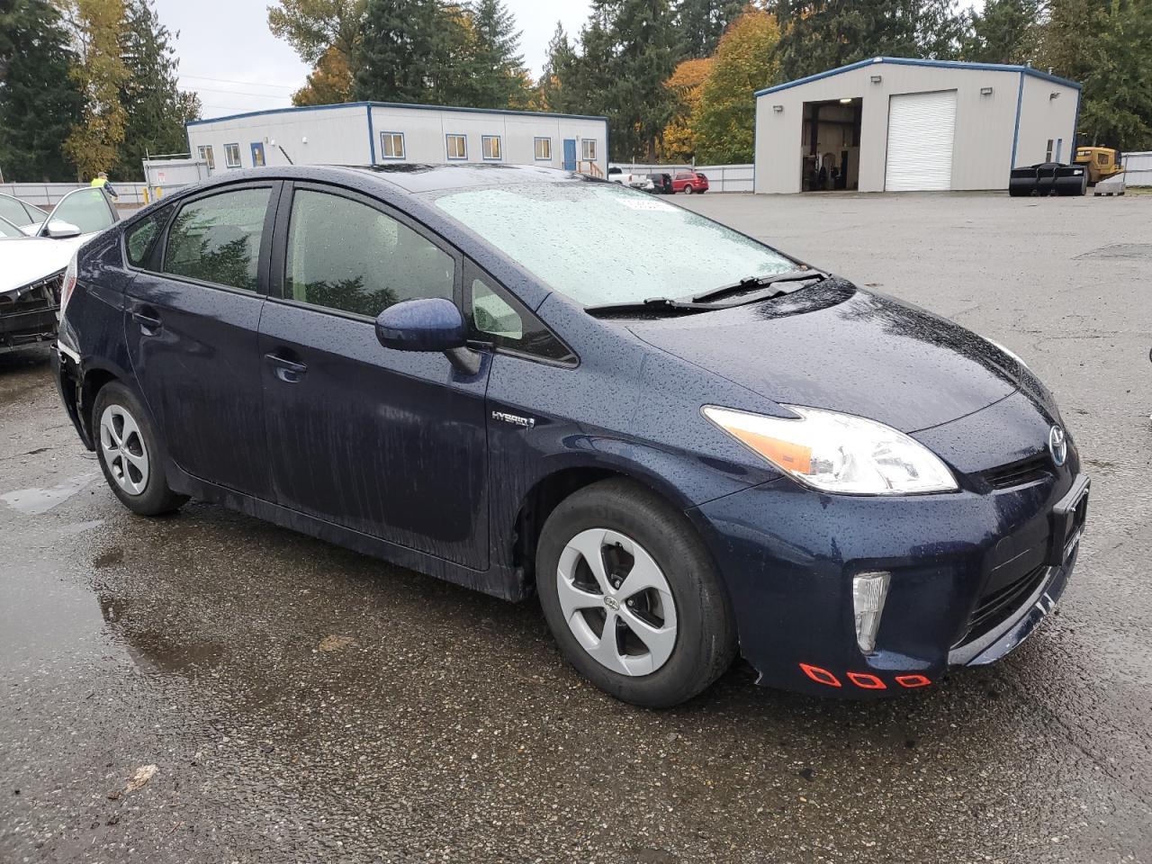 2015 Toyota Prius - Фото 4