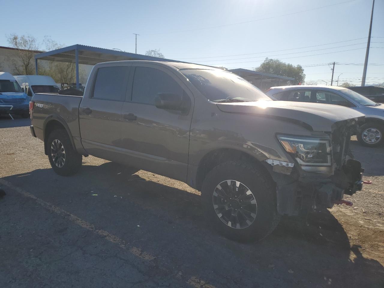 2021 Nissan Titan Sv - Фото 4