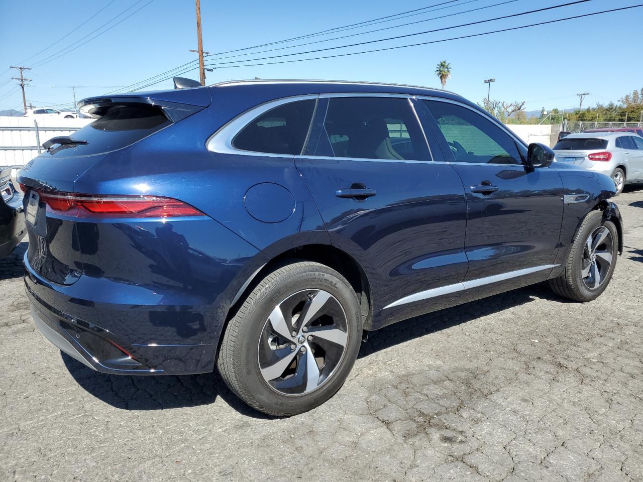 2024 Jaguar F-Pace R-Dynamic S - Фото 3