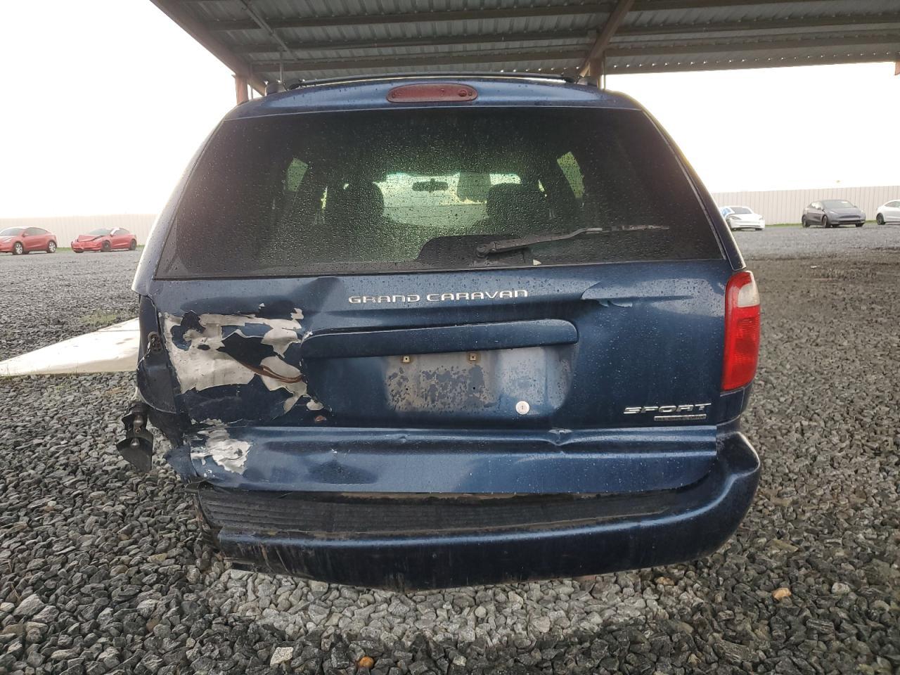 2001 Dodge Grand Caravan Sport - Image 6