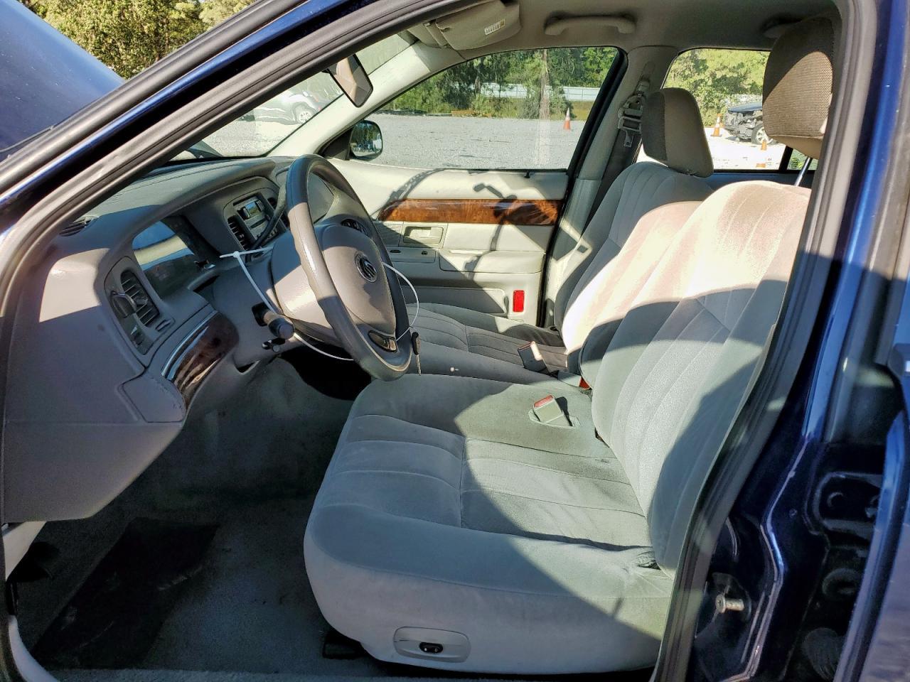 2004 Mercury Grand Marquis Gs - Image 7