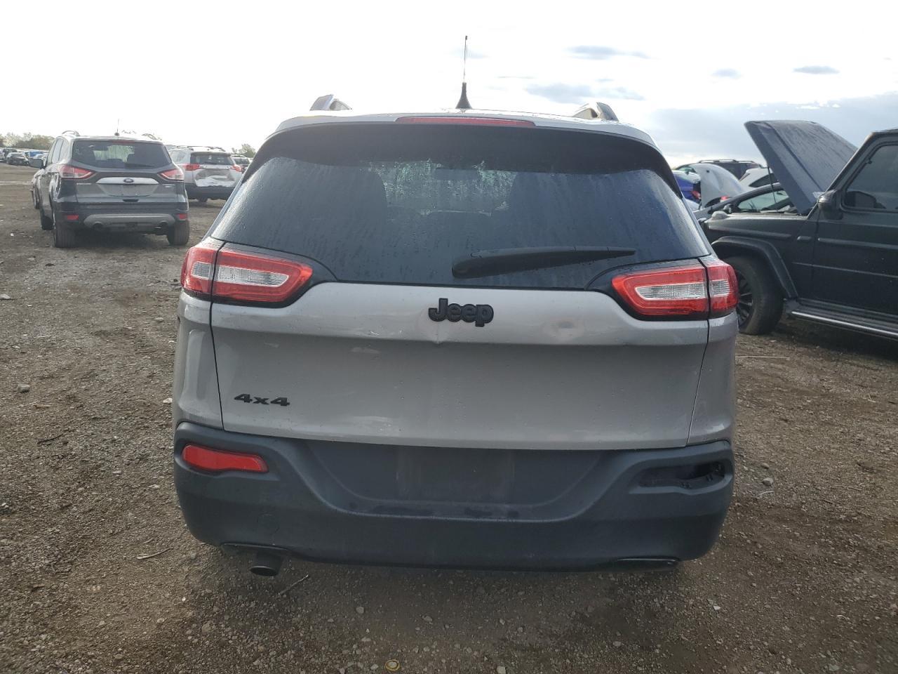 2017 Jeep Cherokee Sport - Image 6