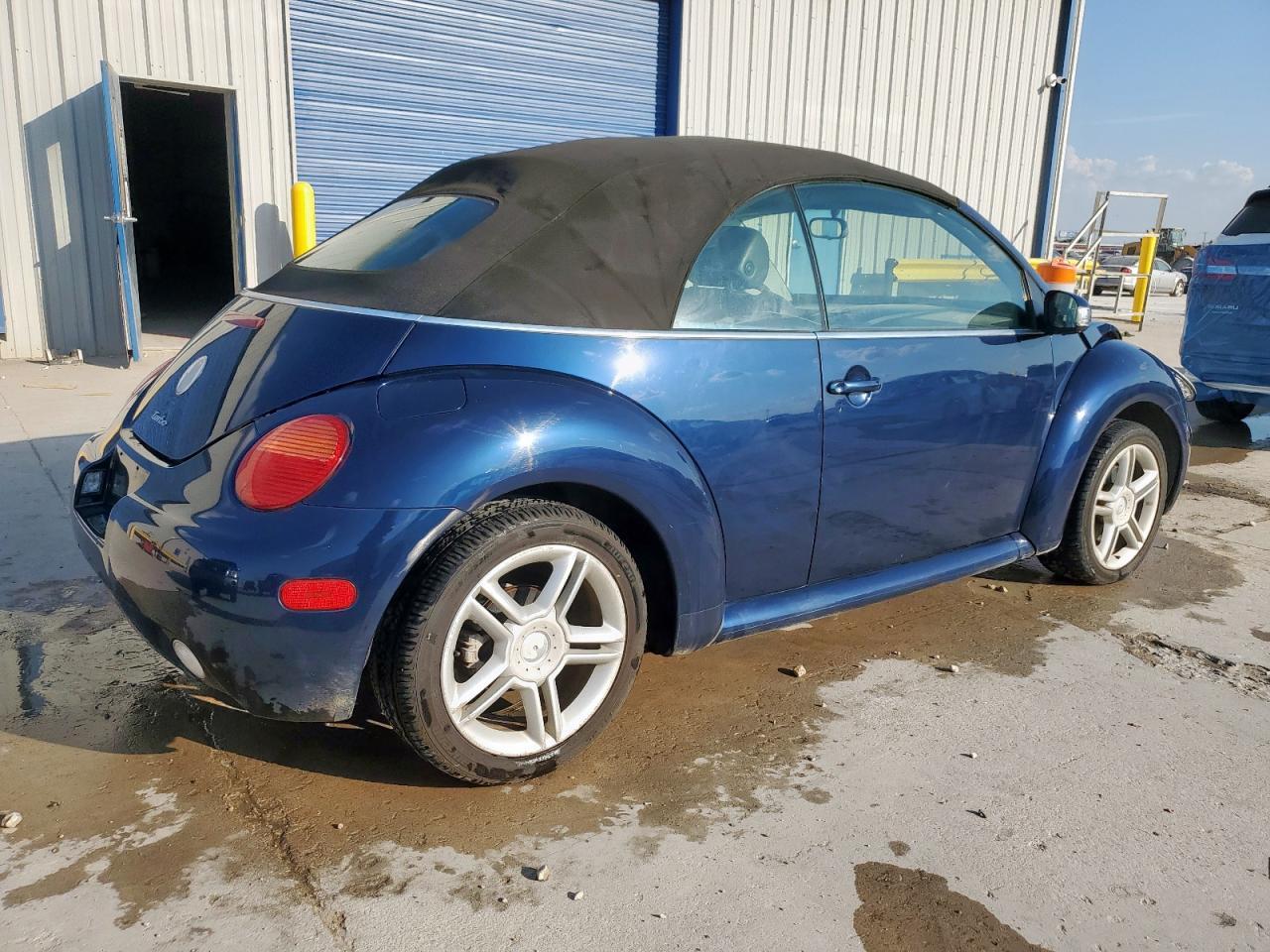 2004 Volkswagen New Beetle Gls - Фото 3