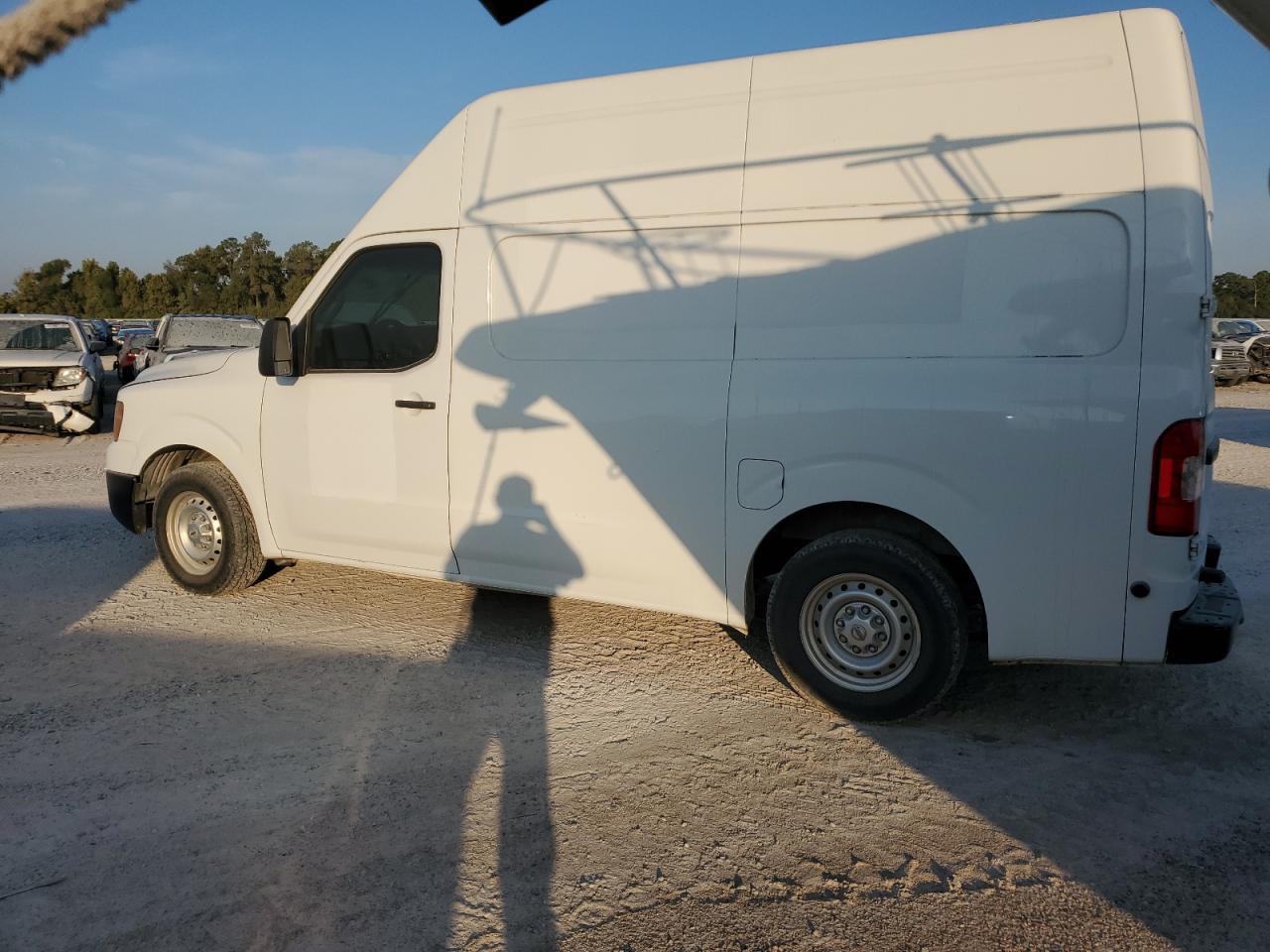 2014 Nissan Nv 2500 - Фото 2