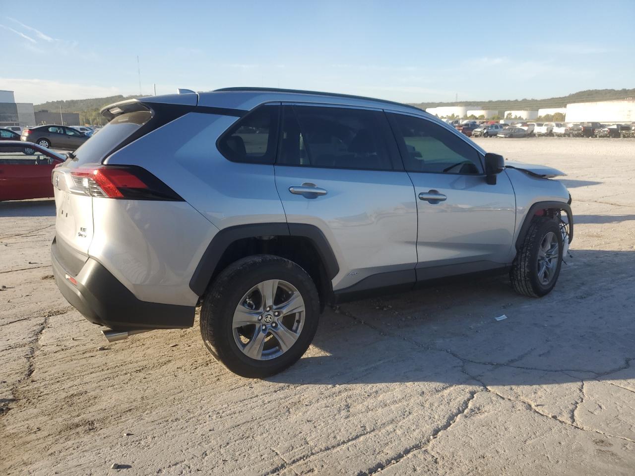 2025 Toyota Rav4 Le - Фото 3