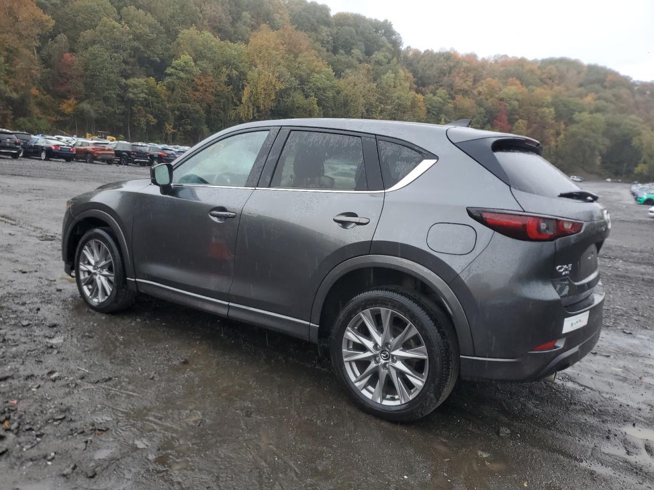 2024 Mazda Cx-5 Premium - Image 2