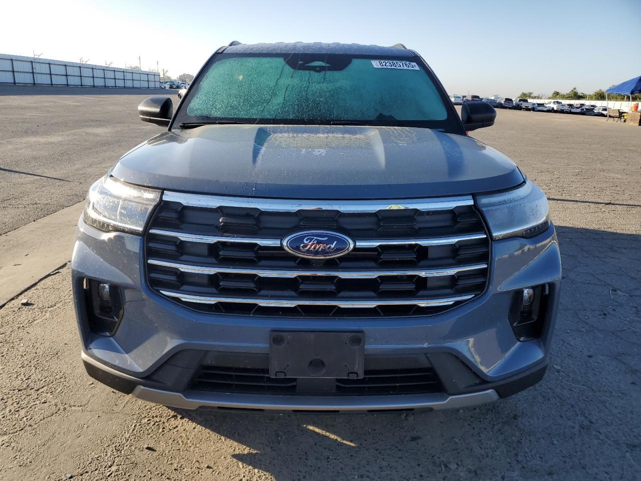 2025 Ford Explorer Active - Image 5