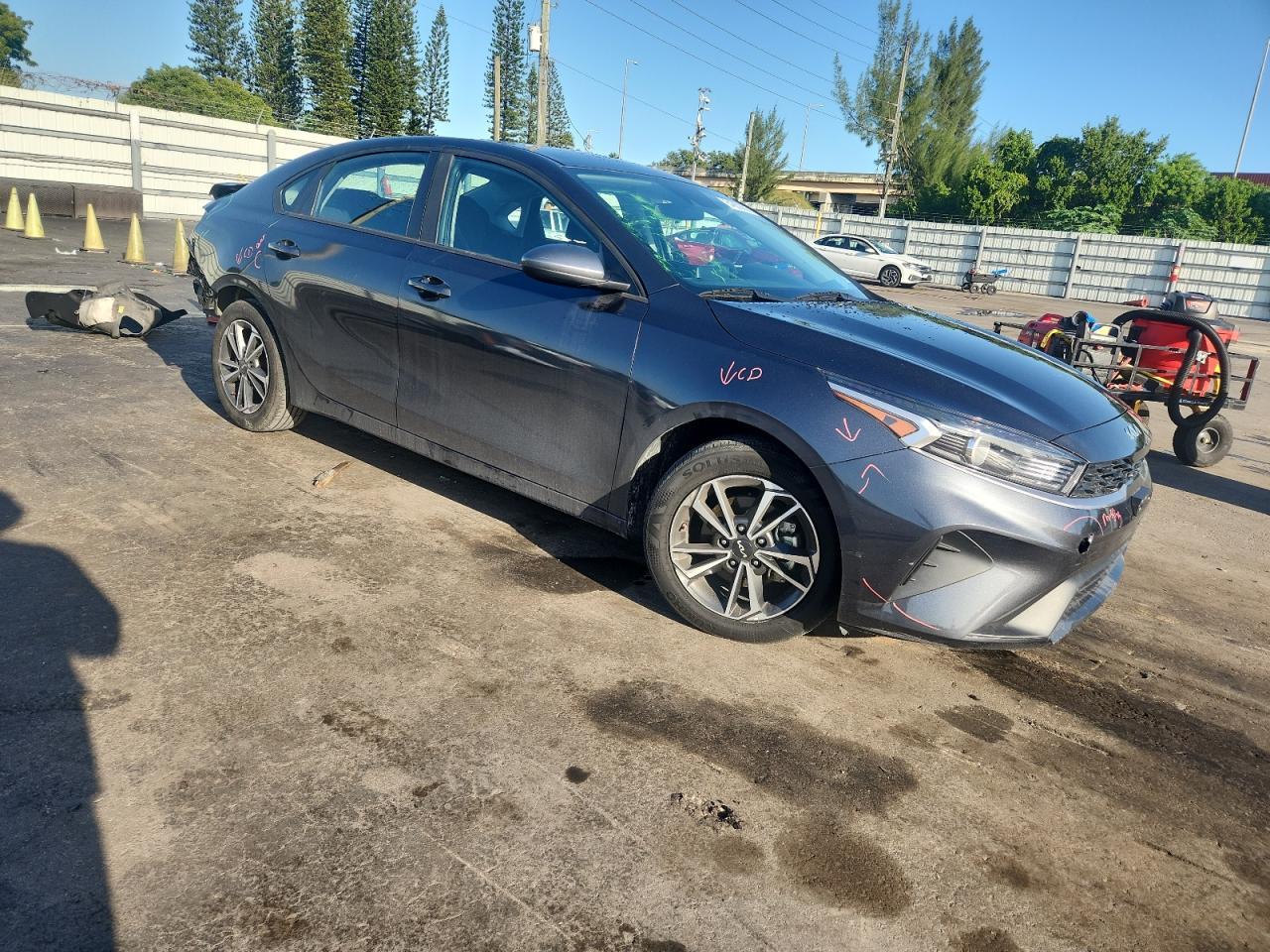 2023 Kia Forte Lx - Фото 4