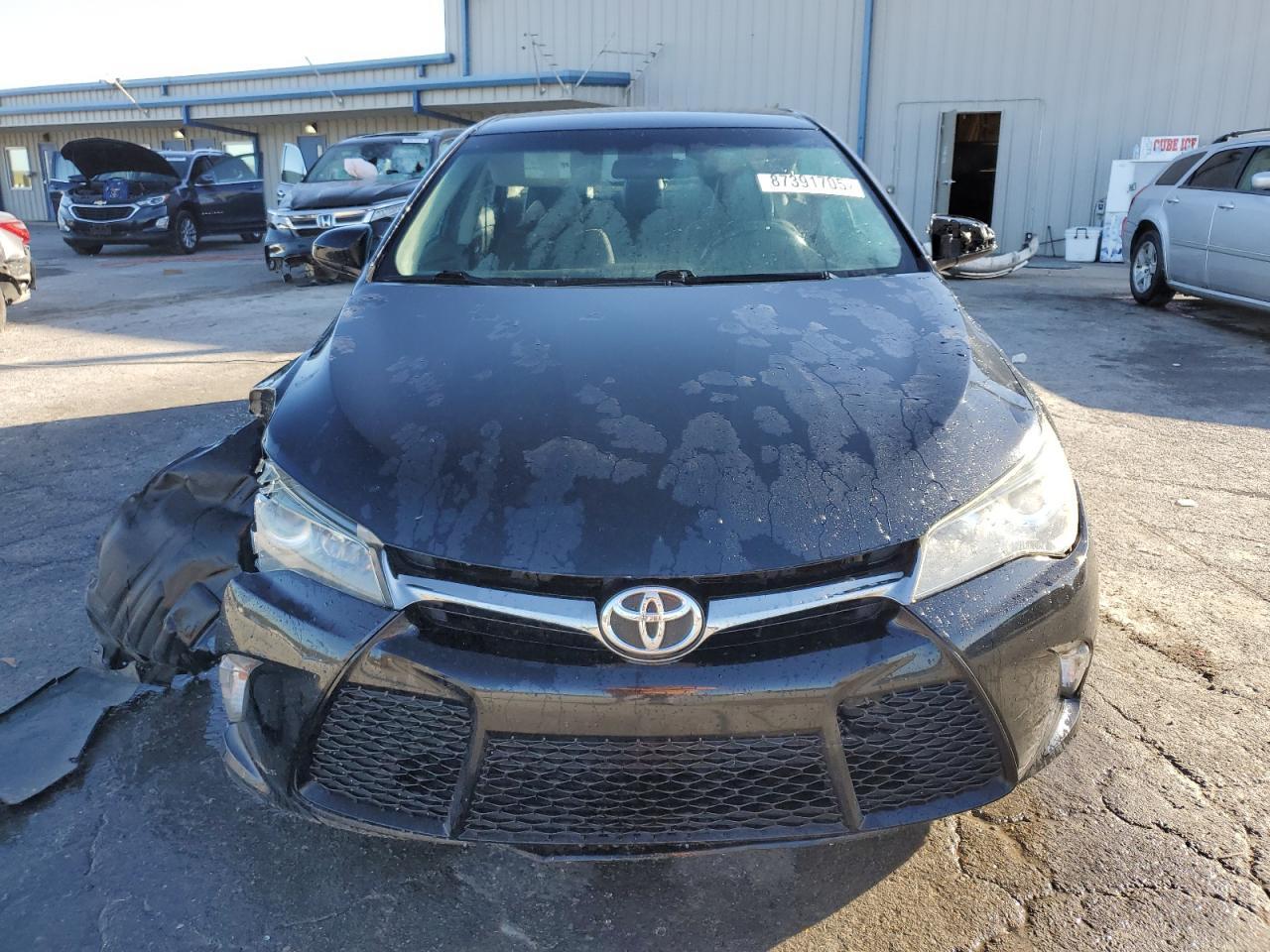 2017 Toyota Camry Le - Фото 5