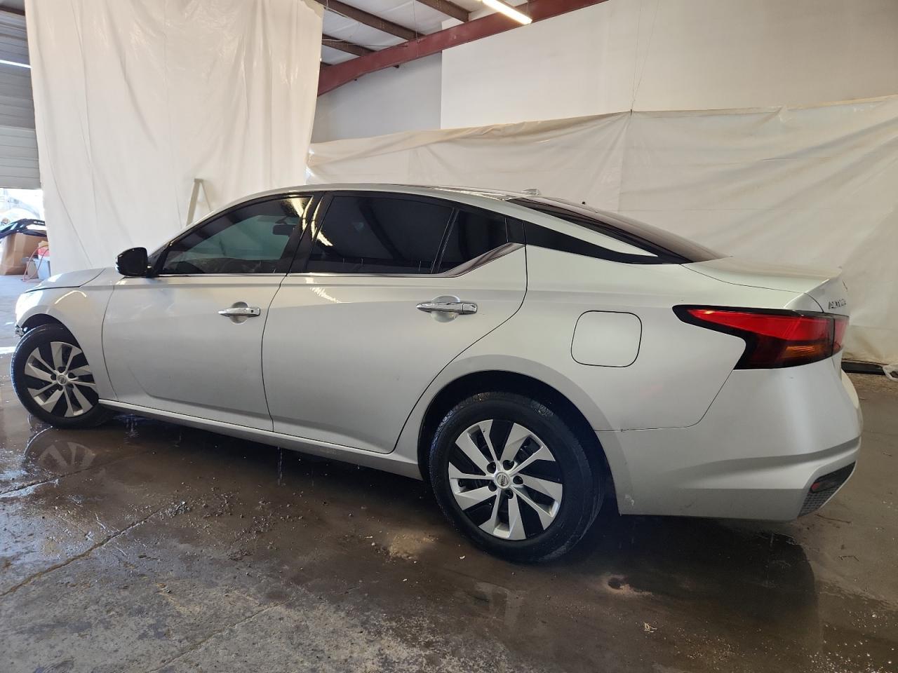 2020 Nissan Altima 2.5 S - Image 2