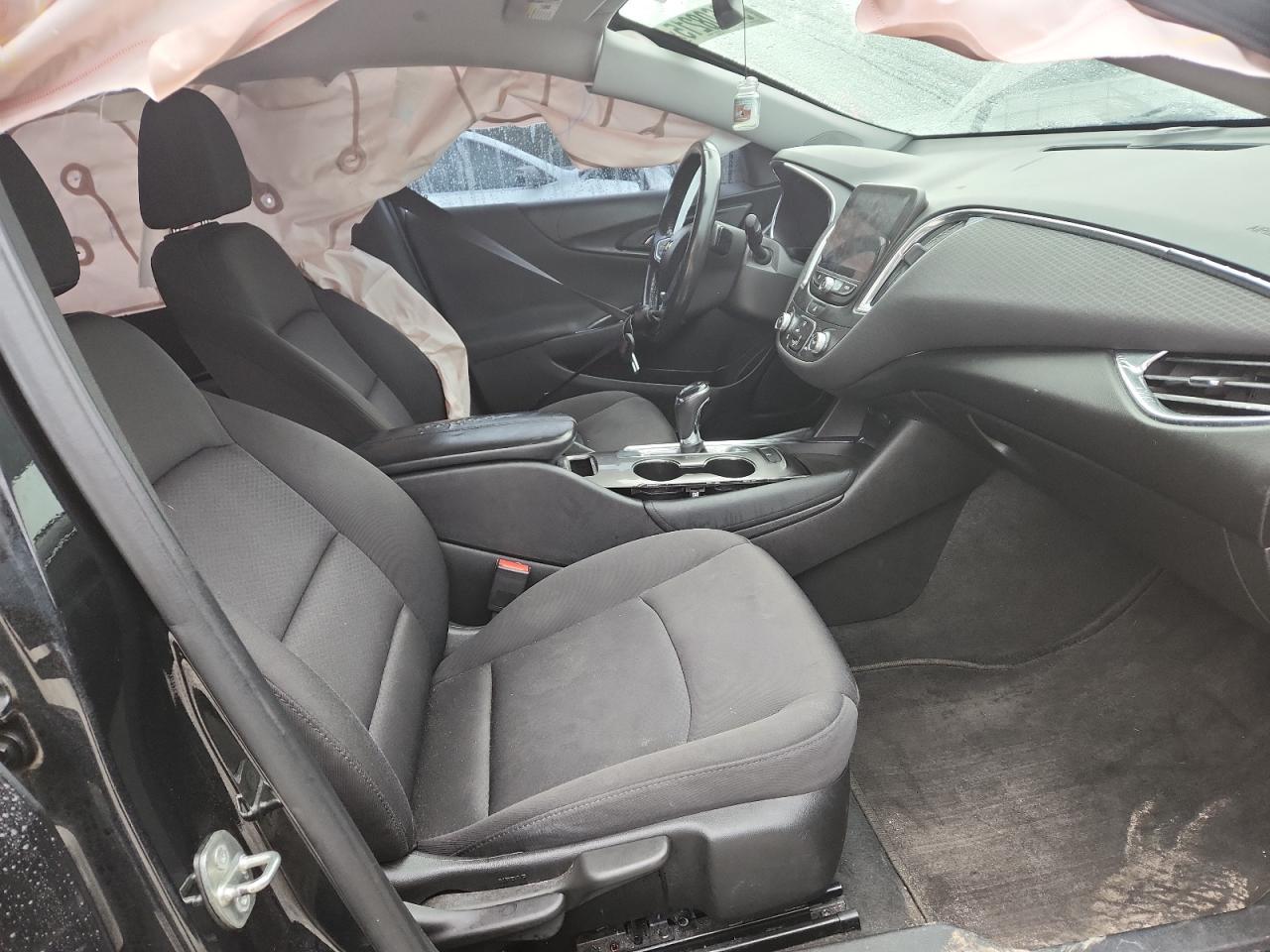 2018 Chev Malibu Lt - Image 7