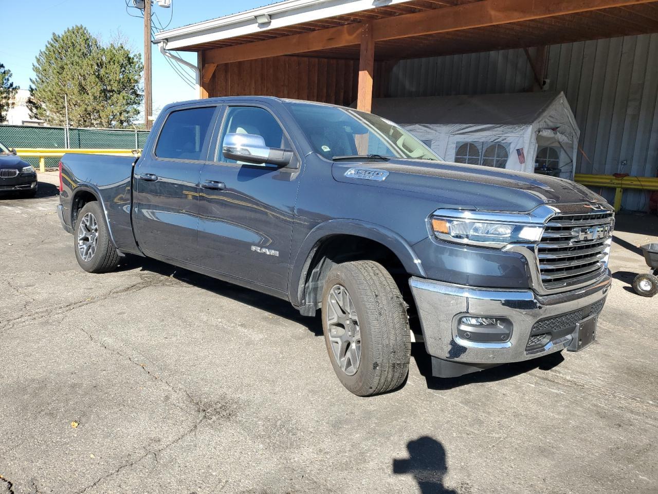 2025 Ram 1500 Laramie - Фото 4
