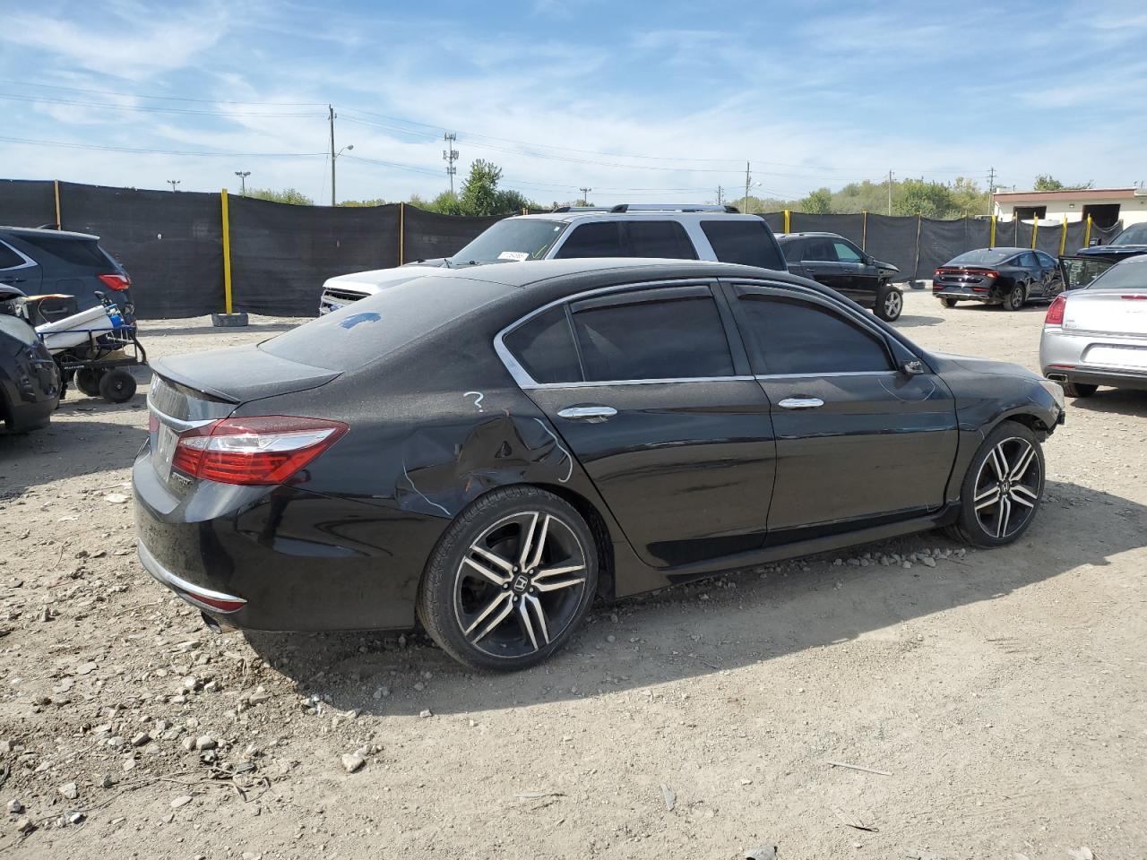 2017 Honda Accord Sport - Image 3