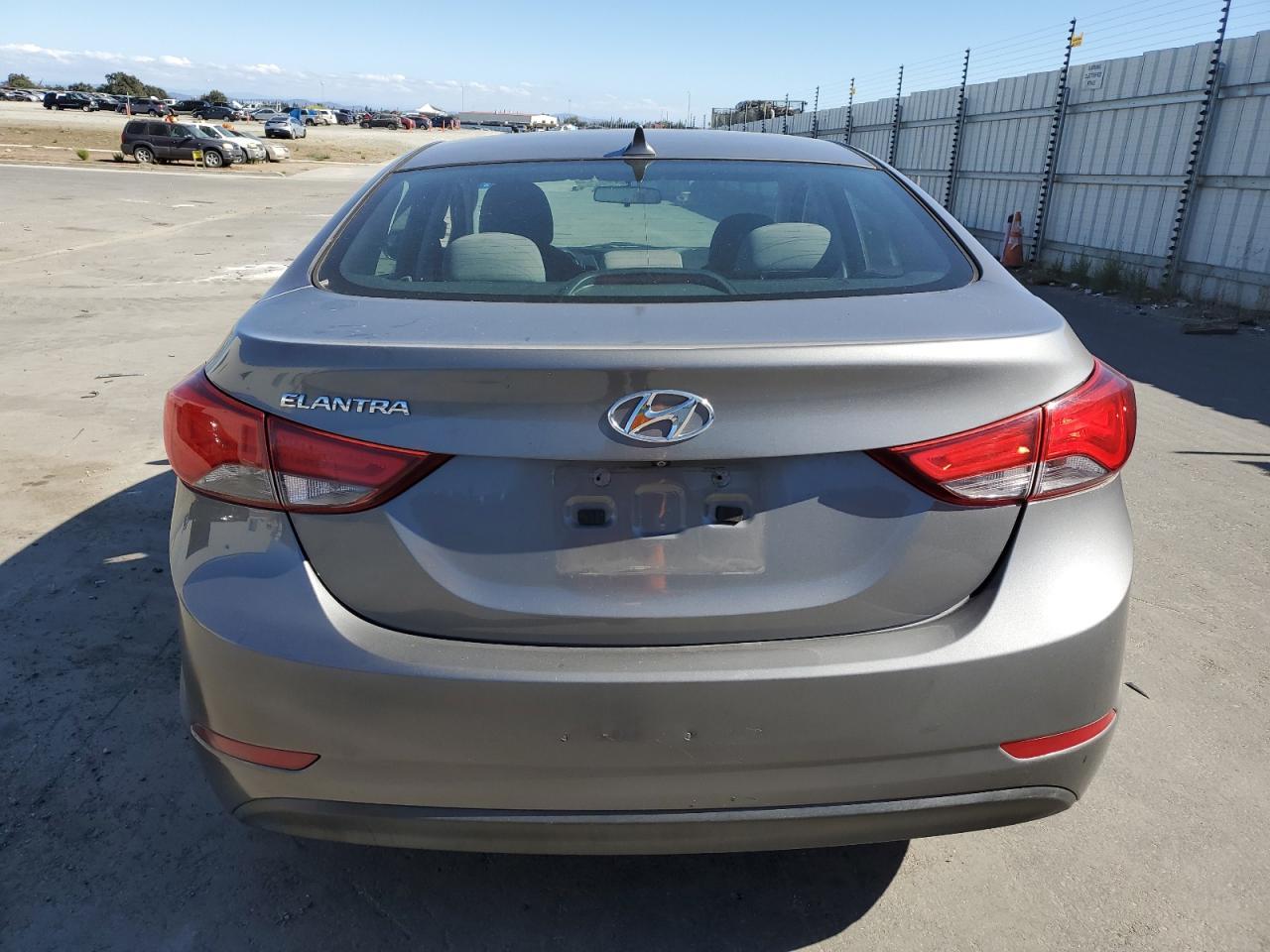 2014 Hyundai Elantra Se - Фото 6