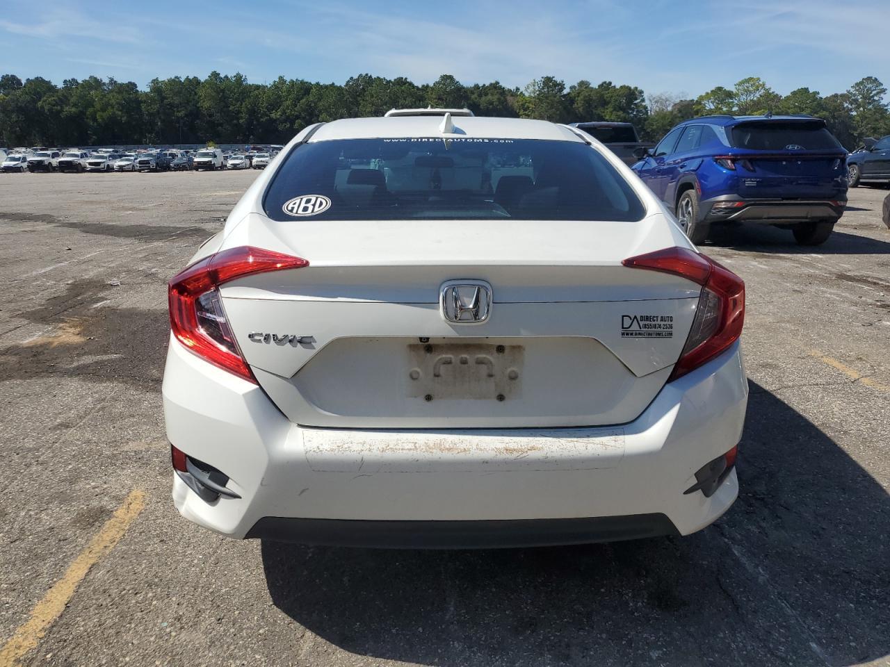 2018 Honda Civic Ex - Image 6