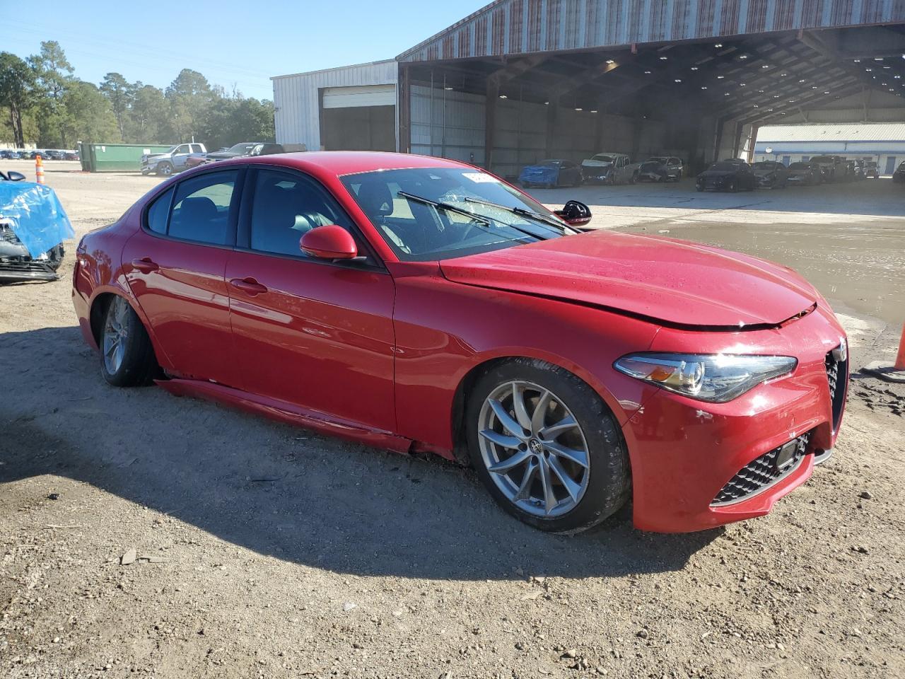 2022 Alfa Romeo Giulia - Фото 4