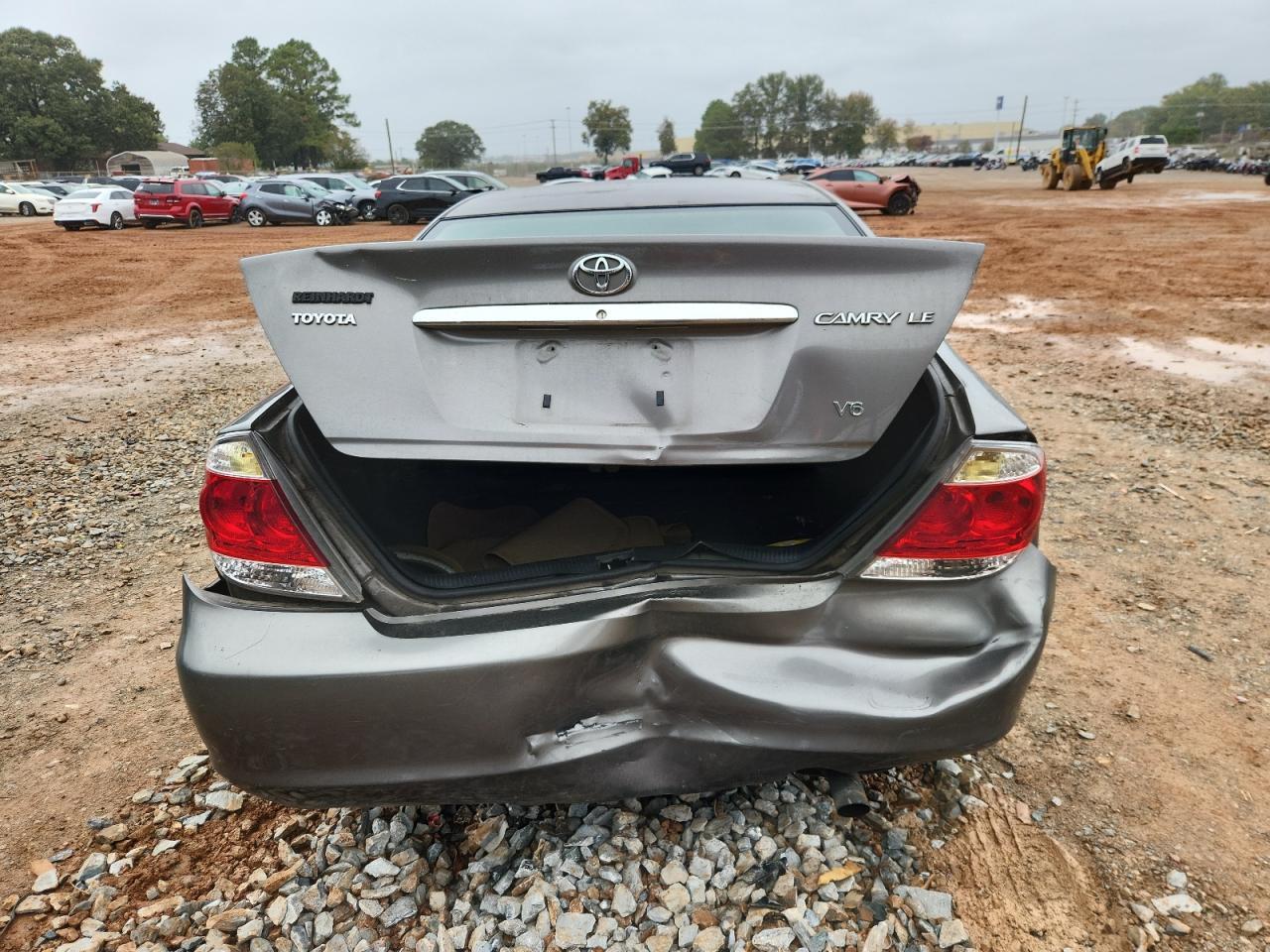 2005 Toyota Camry Le - Фото 6