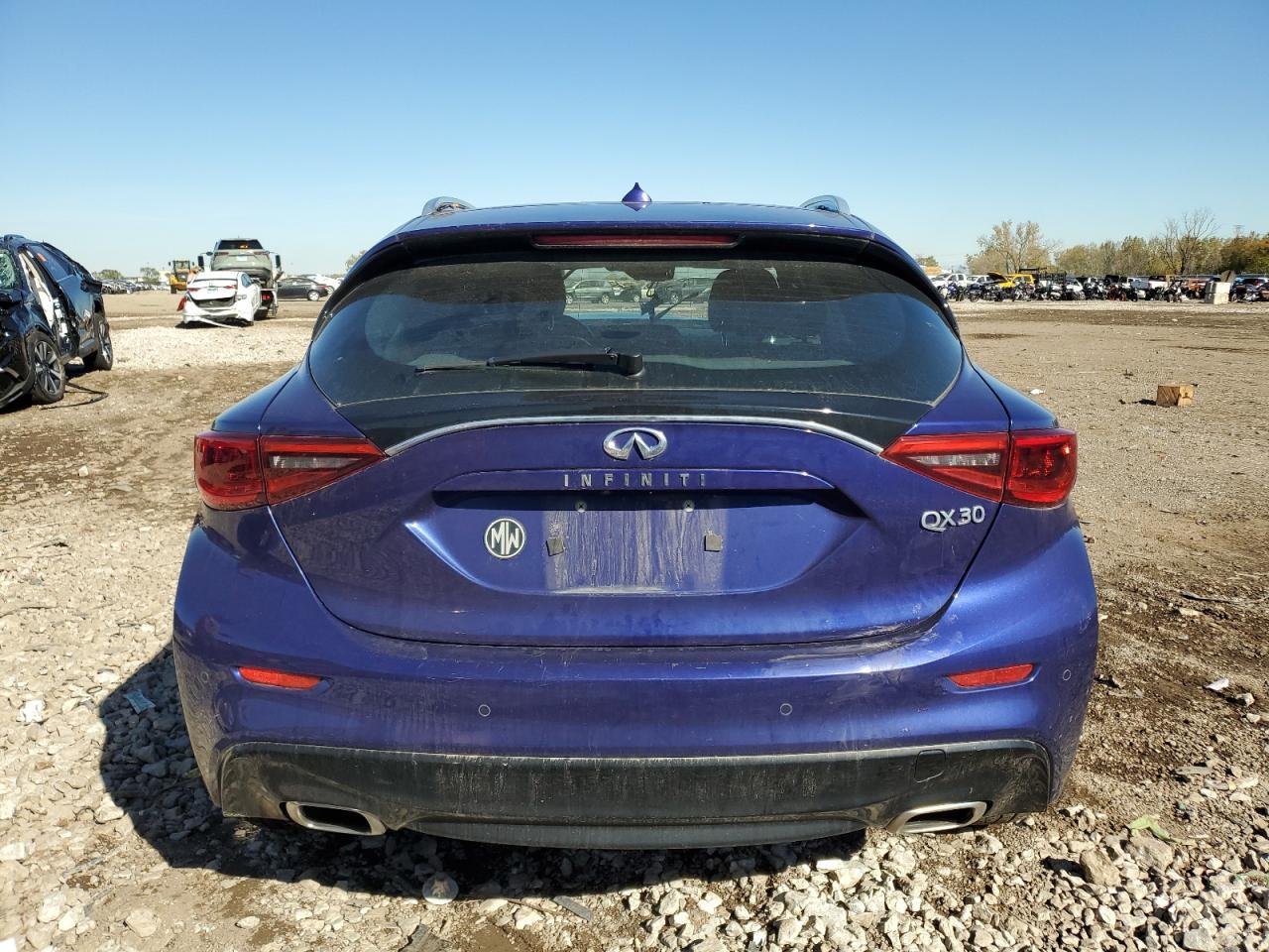 2017 Infiniti Qx30 Base - Фото 6