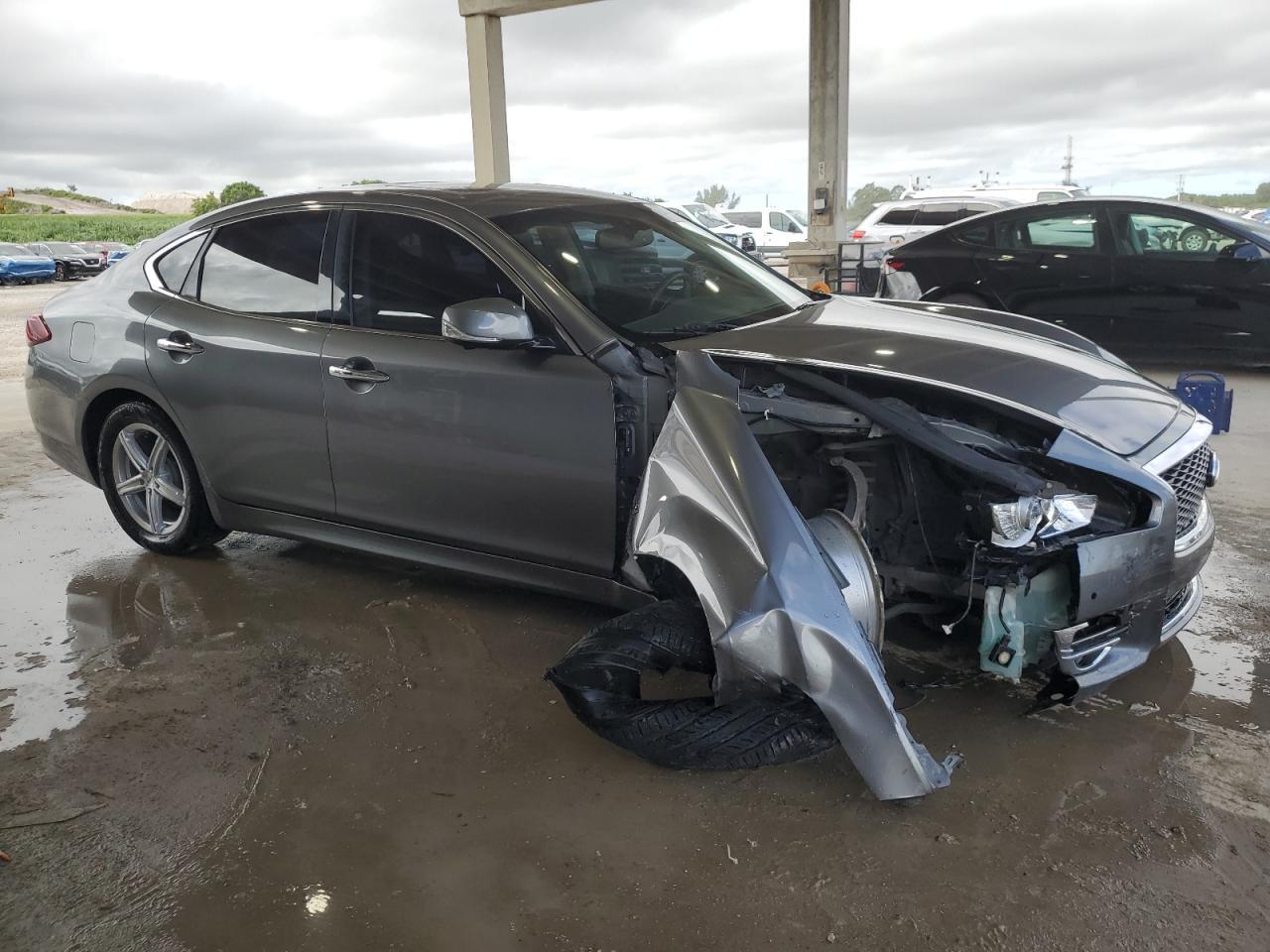 2017 Infiniti Q70 3.7 - Фото 4