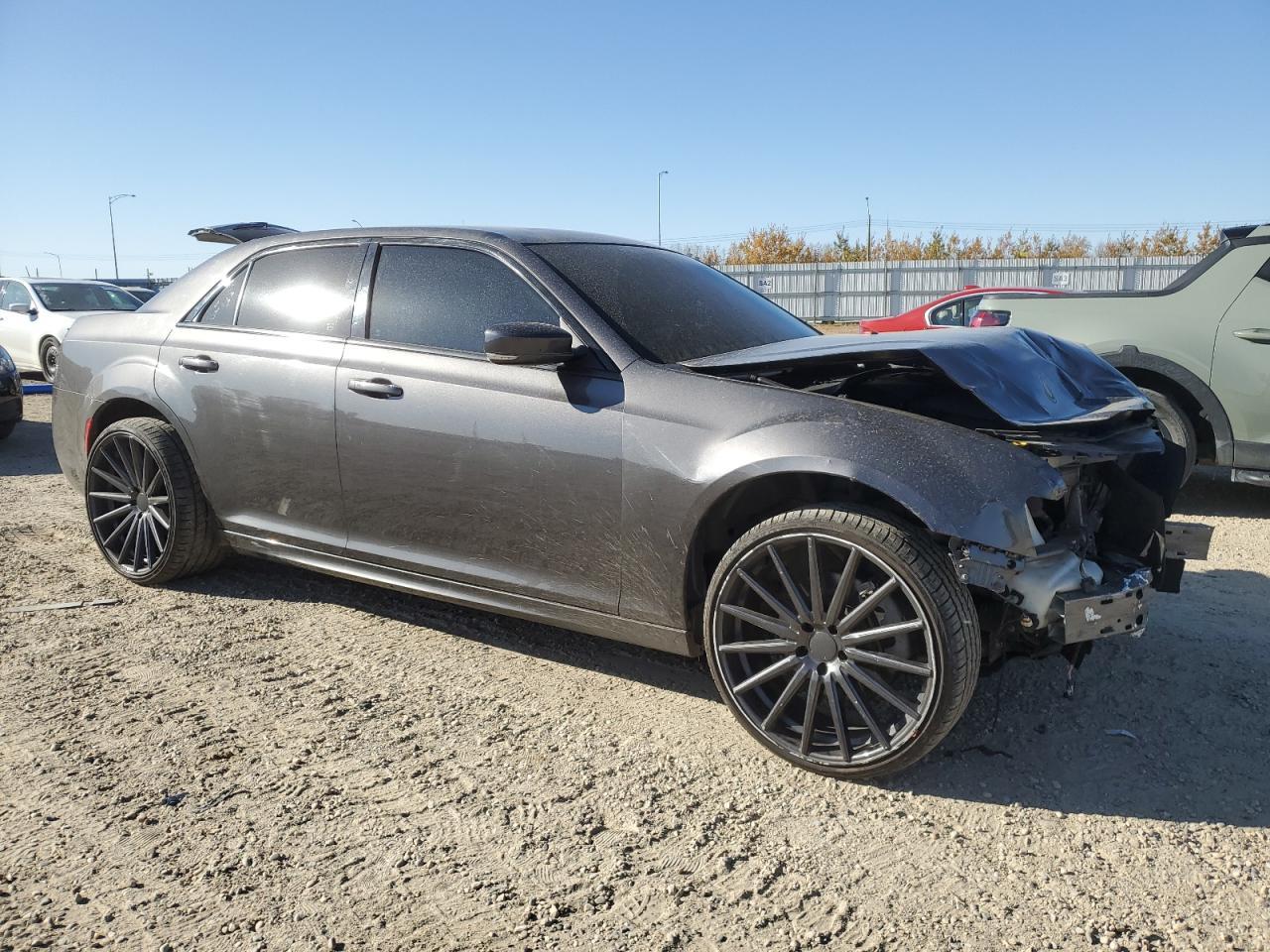 2021 Chrysler 300 Touring - Image 4