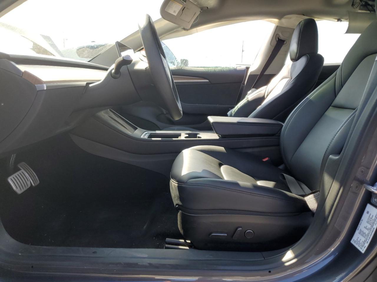 2023 Tesla Model 3 - Фото 7