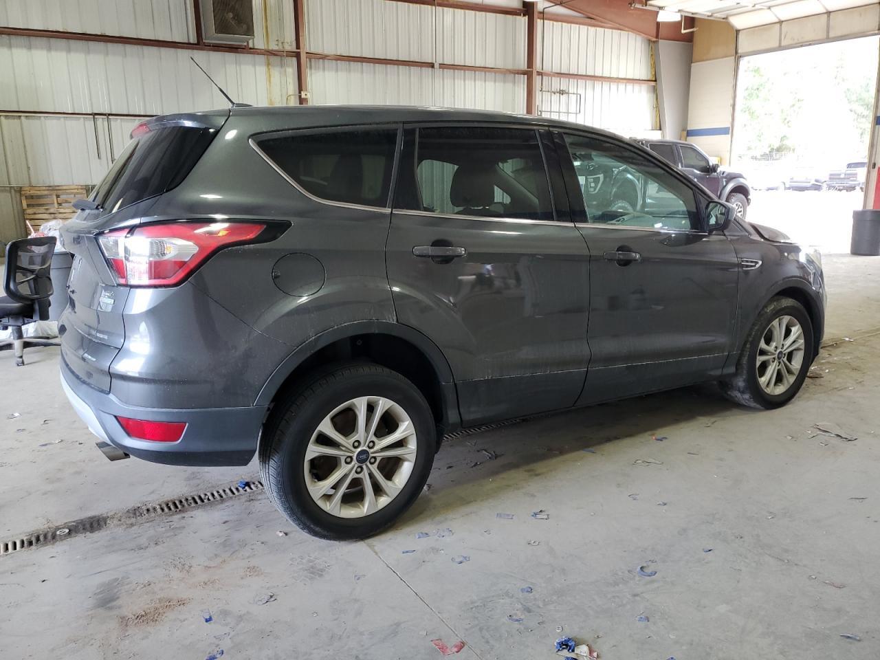 2017 Ford Escape - Фото 3