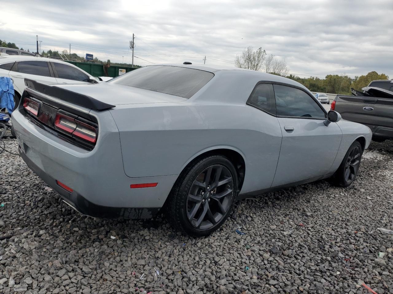 2022 Dodge Challenger Sxt - Фото 3