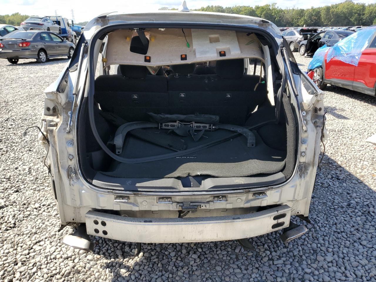 2017 Nissan Murano S - Image 6