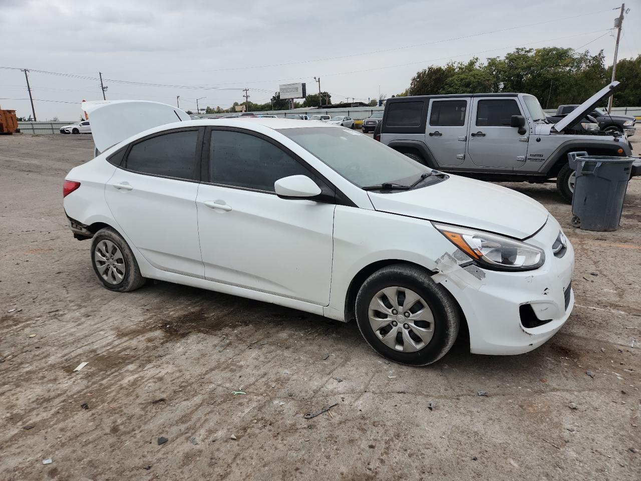 2016 Hyundai Accent Se - Фото 4