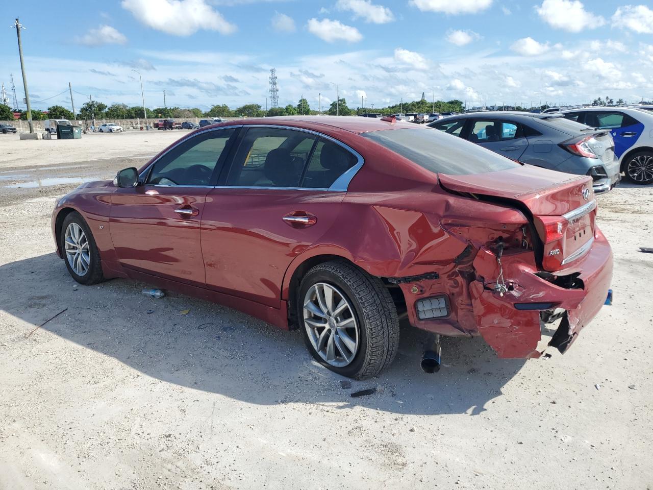 2015 Infiniti Q50 Base - Фото 2