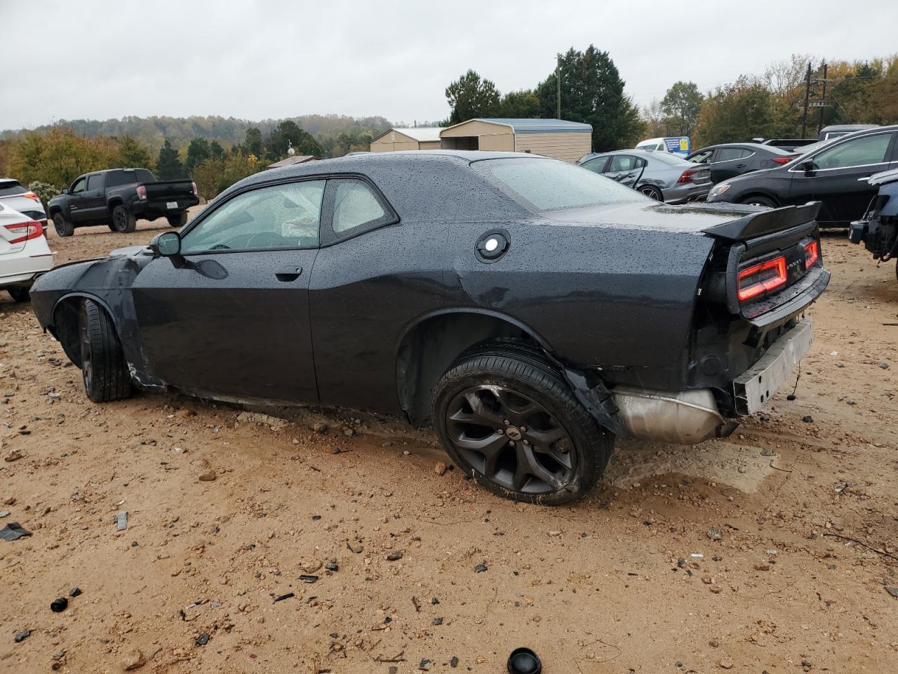 2017 Dodge Challenger Sxt - Фото 2