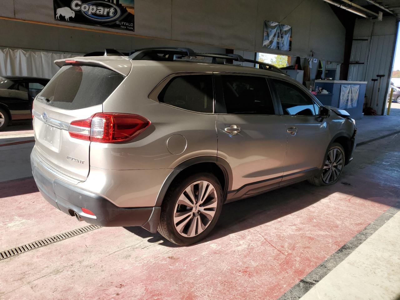 2020 Subaru Ascent Premium - Фото 3